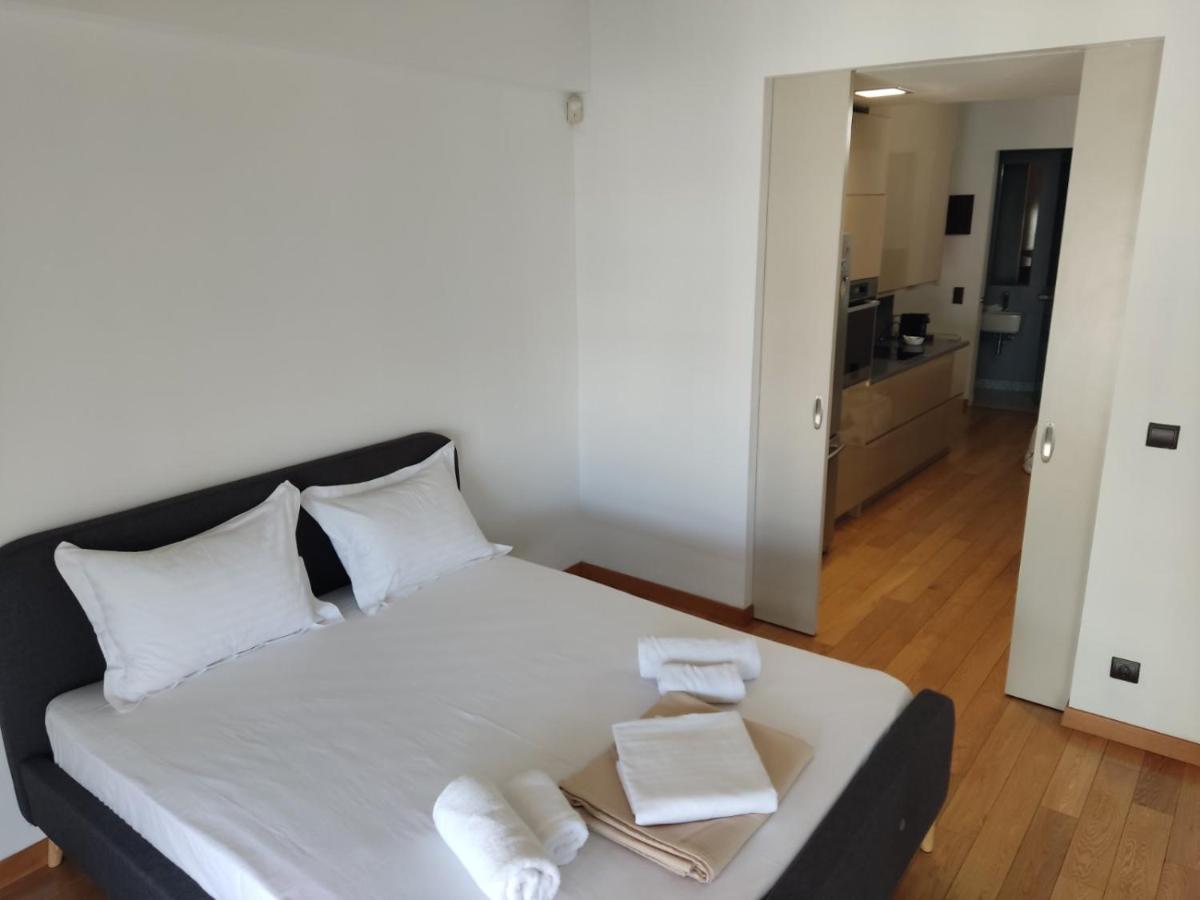 Luxury Living Athens By Yha Apartment Bagian luar foto
